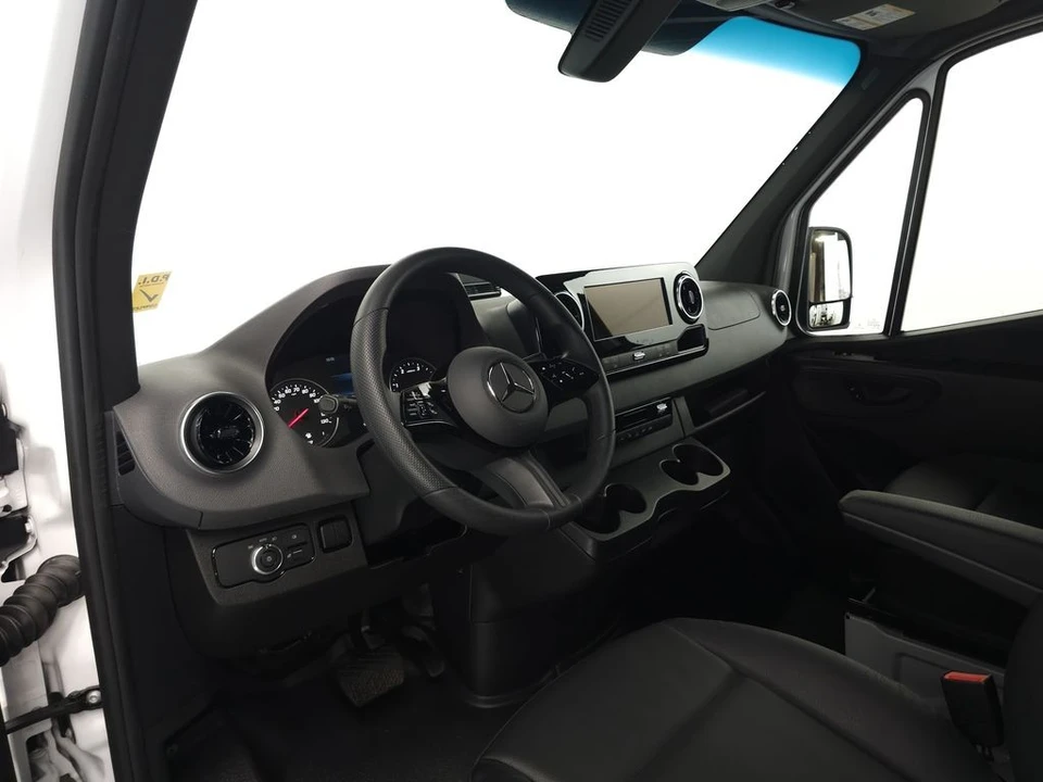 2026 Mercedes-Benz VS30 Sprinter - Image 8 of 30
