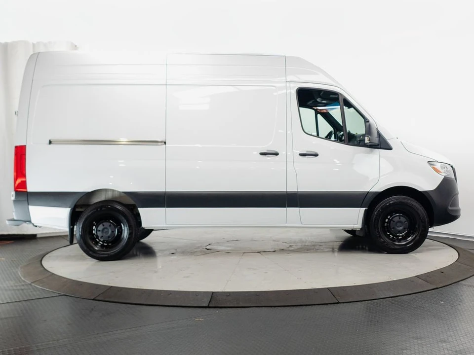 2026 Mercedes-Benz VS30 Sprinter - Image 24 of 30