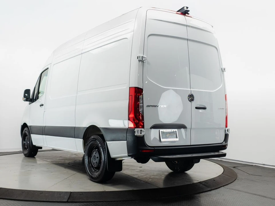 2026 Mercedes-Benz VS30 Sprinter - Image 19 of 30
