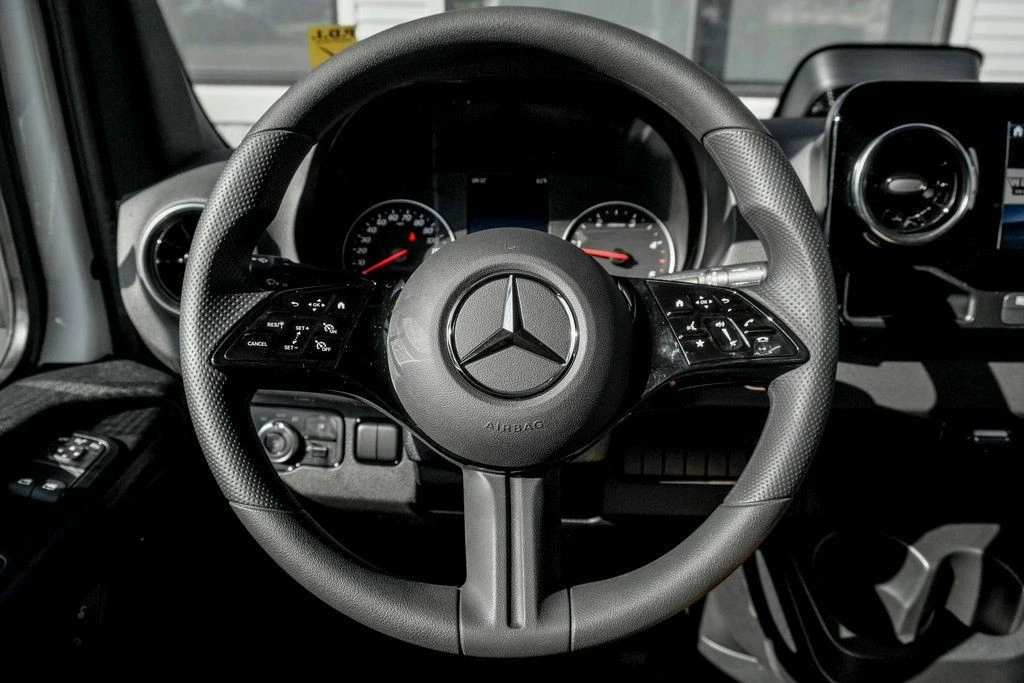 2026 Mercedes-Benz VS30 Sprinter - Image 15 of 21