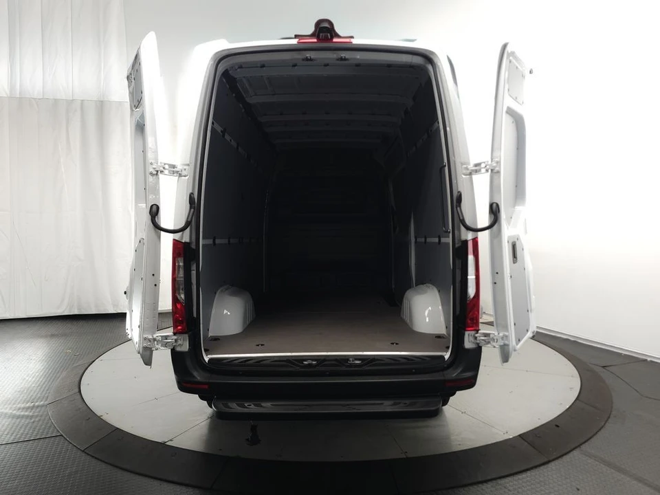 2026 Mercedes-Benz VS30 Sprinter - Image 21 of 30