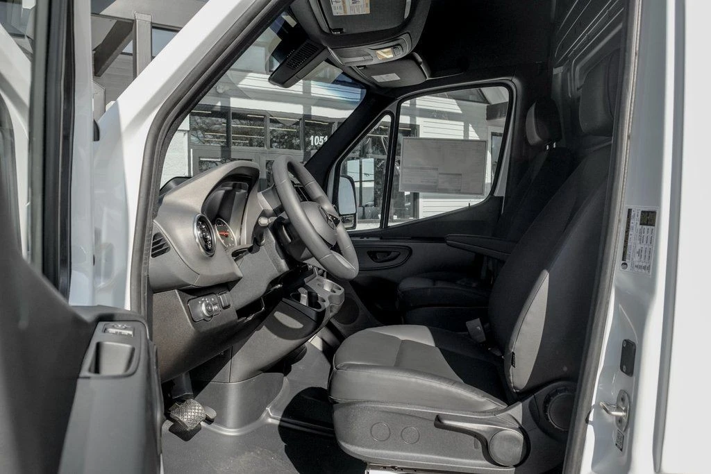 2026 Mercedes-Benz VS30 Sprinter - Image 12 of 21