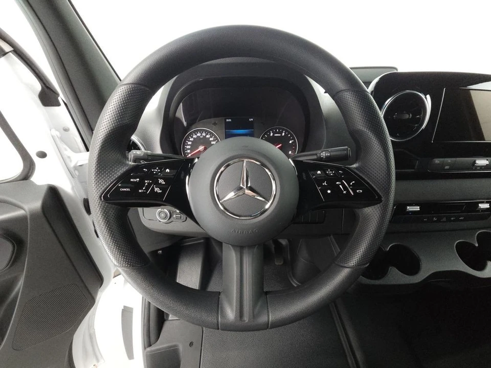 2026 Mercedes-Benz VS30 Sprinter - Image 11 of 30