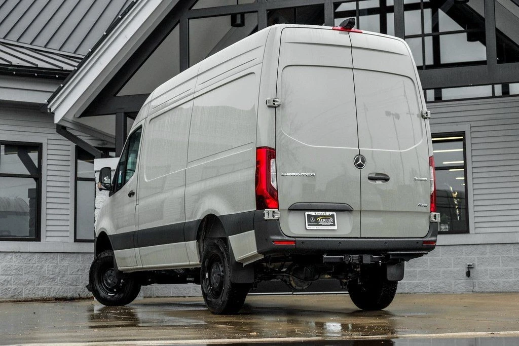 2026 Mercedes-Benz VS30 Sprinter - Image 2 of 21