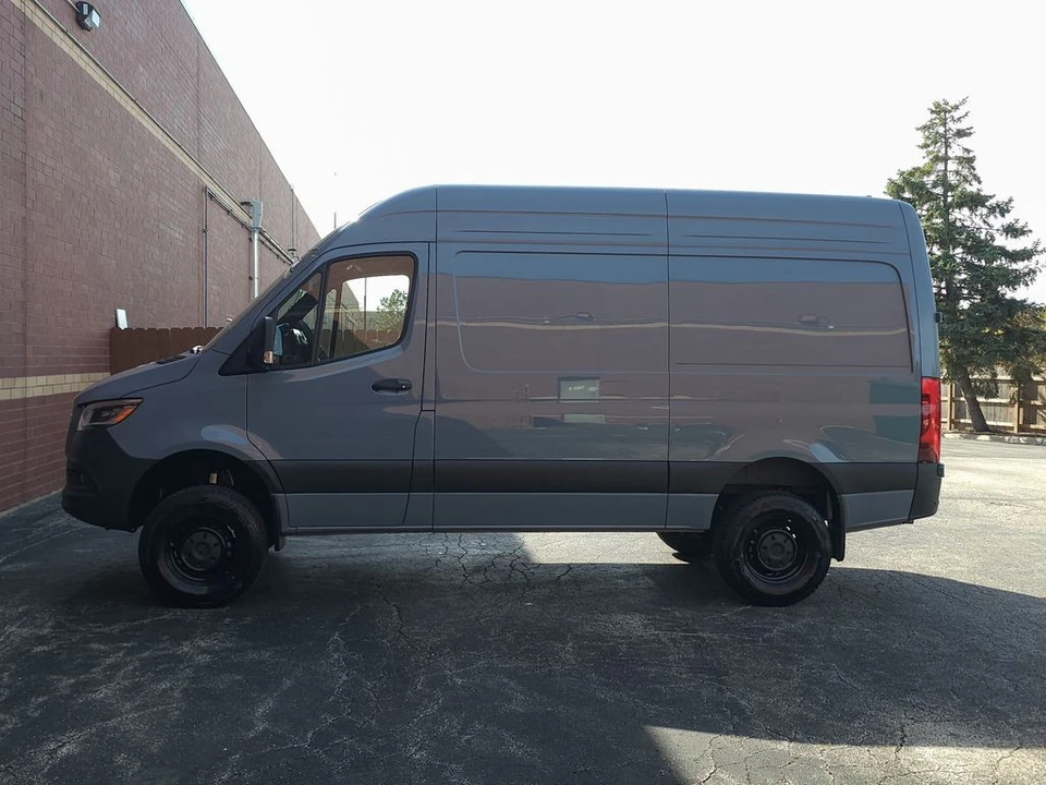 2026 Mercedes-Benz VS30 Sprinter - Image 4 of 21