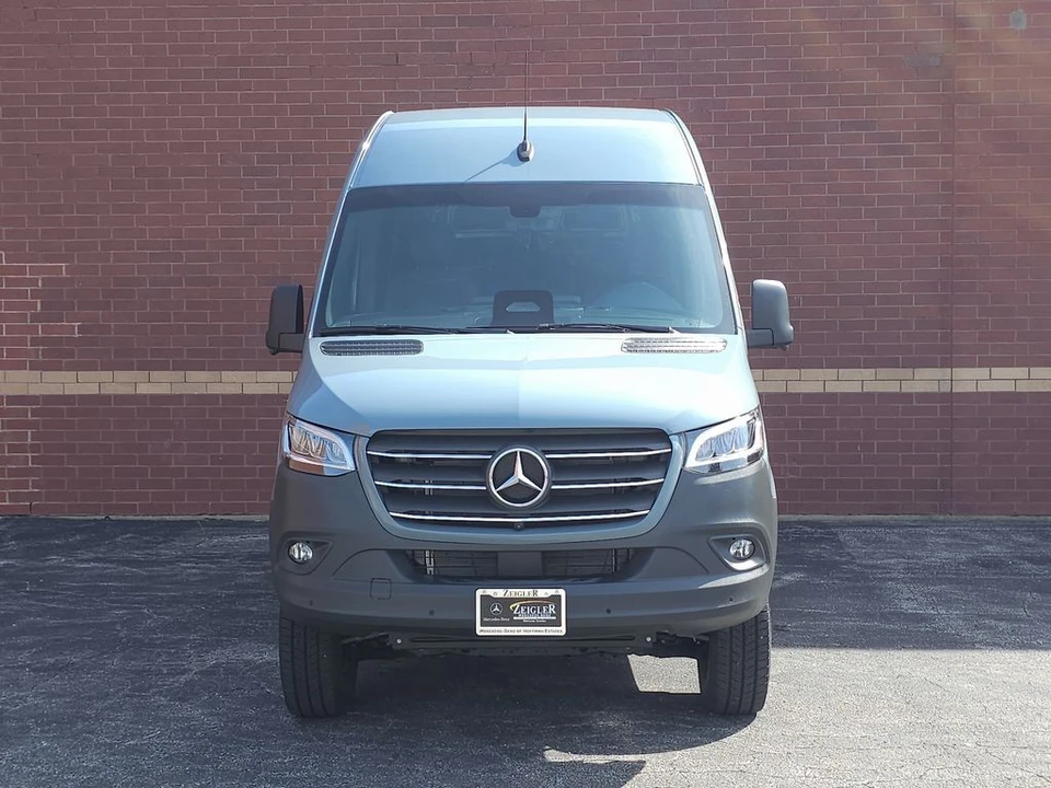 2026 Mercedes-Benz VS30 Sprinter - Image 2 of 21
