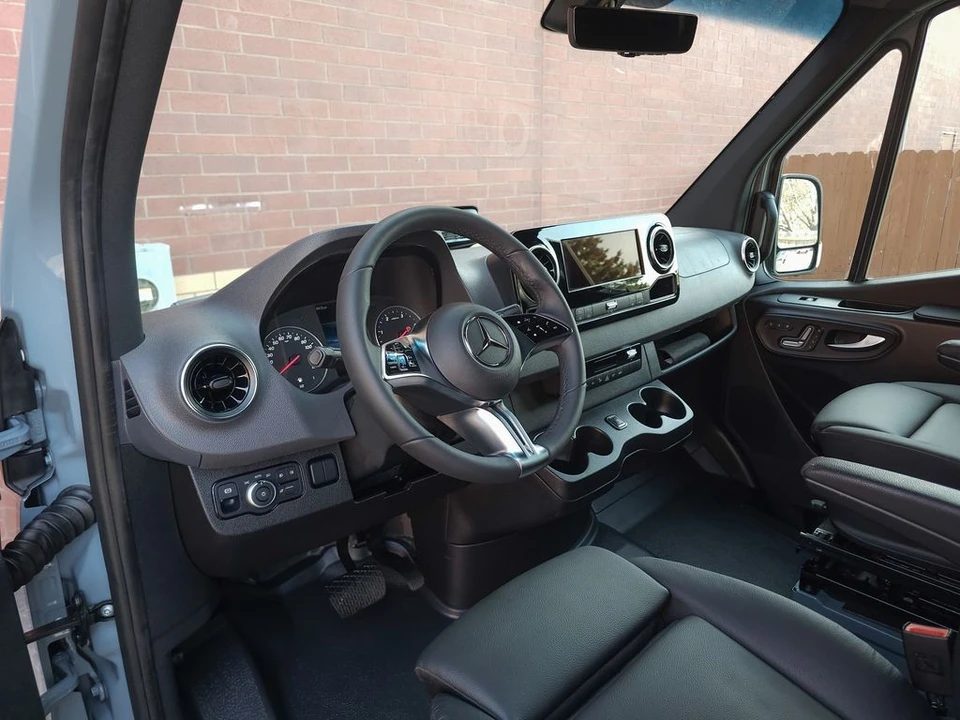 2026 Mercedes-Benz VS30 Sprinter - Image 8 of 21