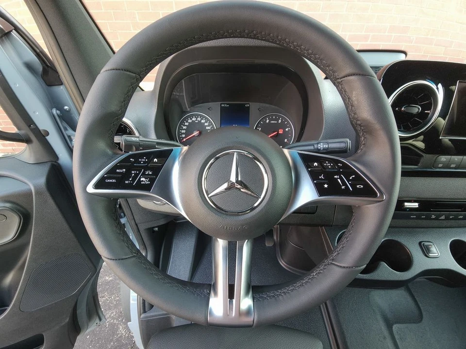 2026 Mercedes-Benz VS30 Sprinter - Image 11 of 21
