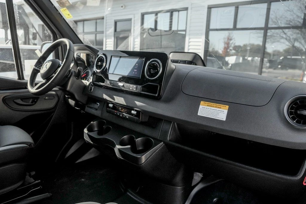 2026 Mercedes-Benz VS30 Sprinter - Image 19 of 21