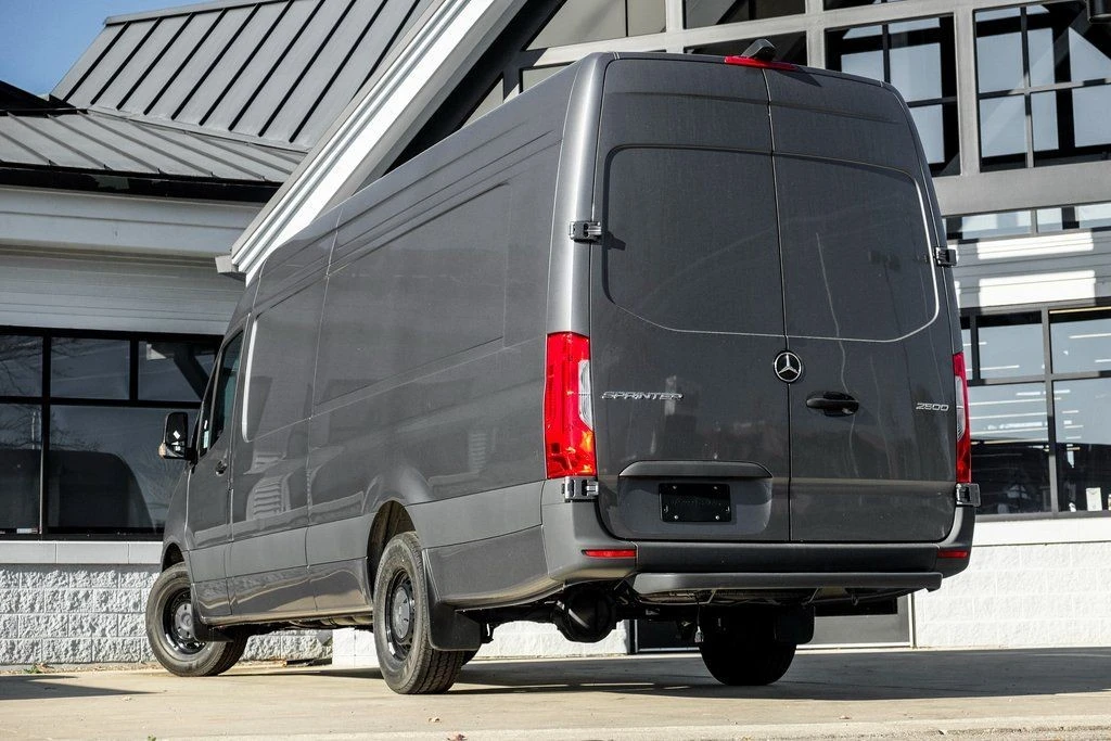 2026 Mercedes-Benz VS30 Sprinter - Image 2 of 21