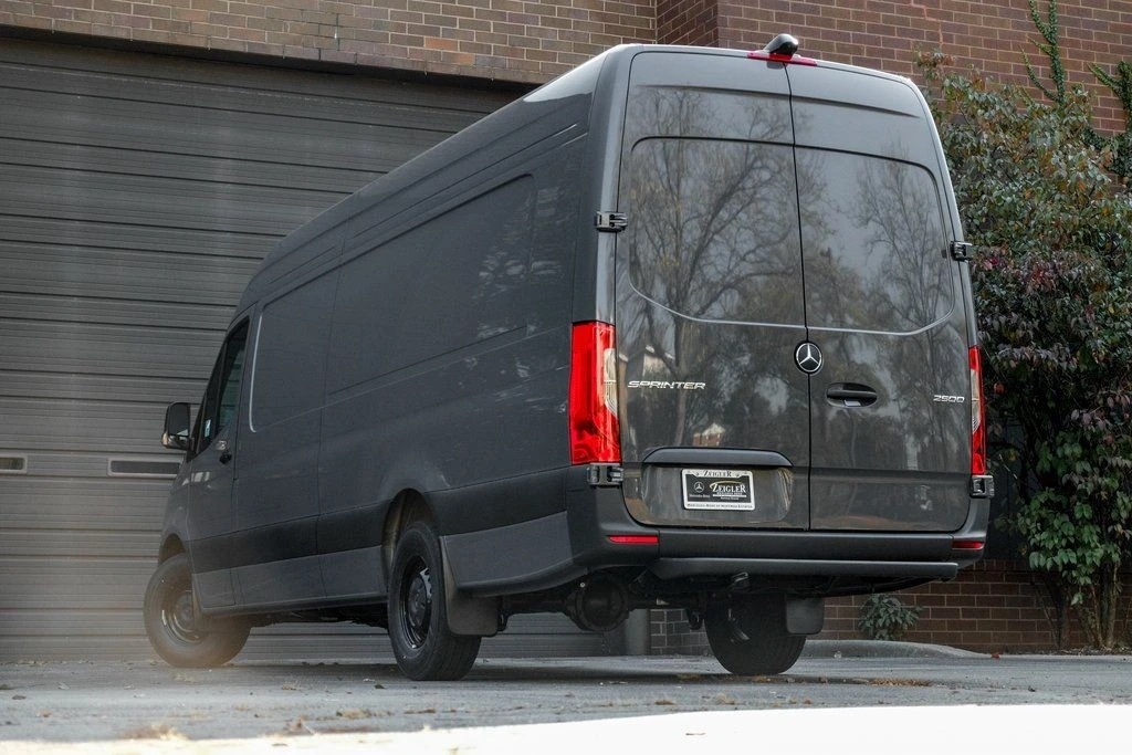 2026 Mercedes-Benz VS30 Sprinter - Image 2 of 21