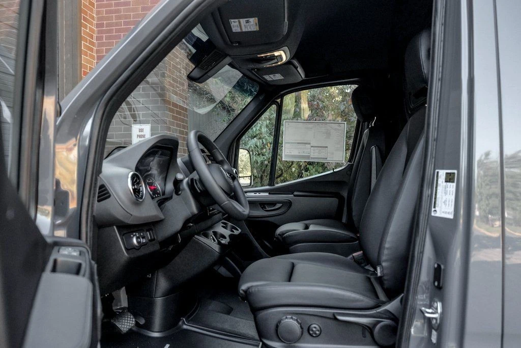2026 Mercedes-Benz VS30 Sprinter - Image 12 of 21