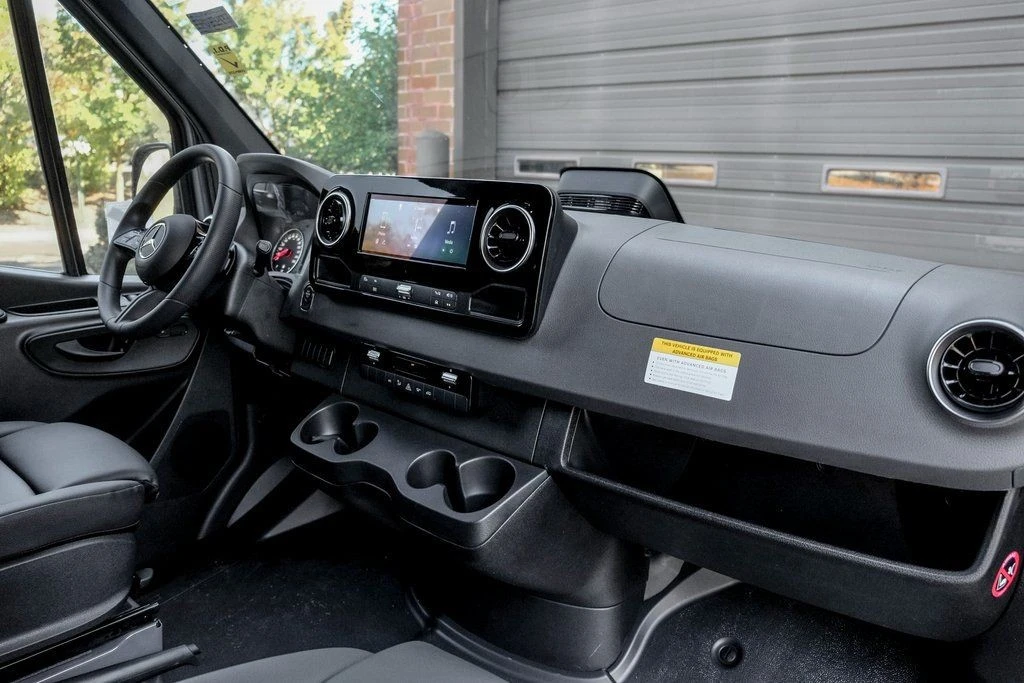 2026 Mercedes-Benz VS30 Sprinter - Image 18 of 21