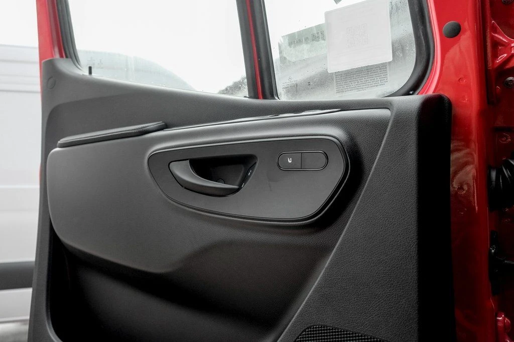2026 Mercedes-Benz VS30 Sprinter - Image 13 of 21