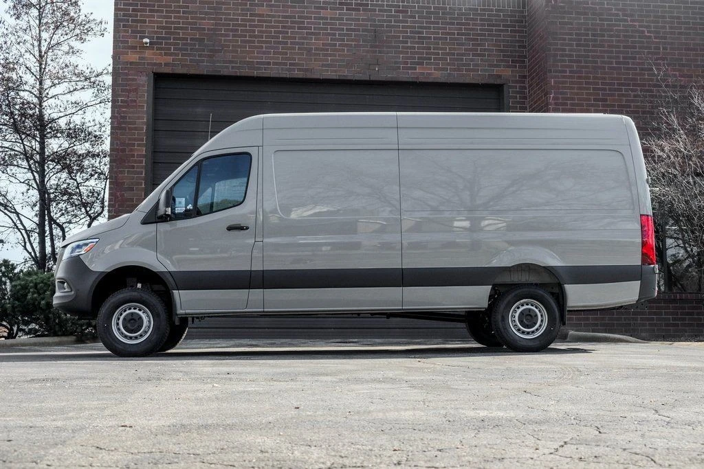 2026 Mercedes-Benz VS30 Sprinter - Image 3 of 21