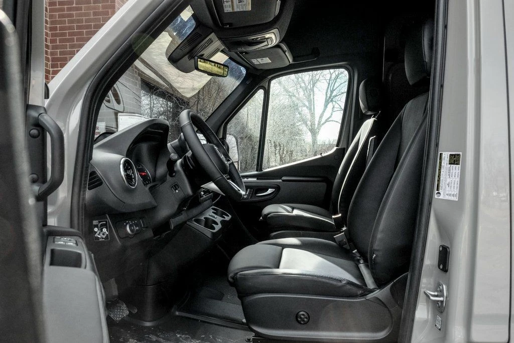 2026 Mercedes-Benz VS30 Sprinter - Image 12 of 21
