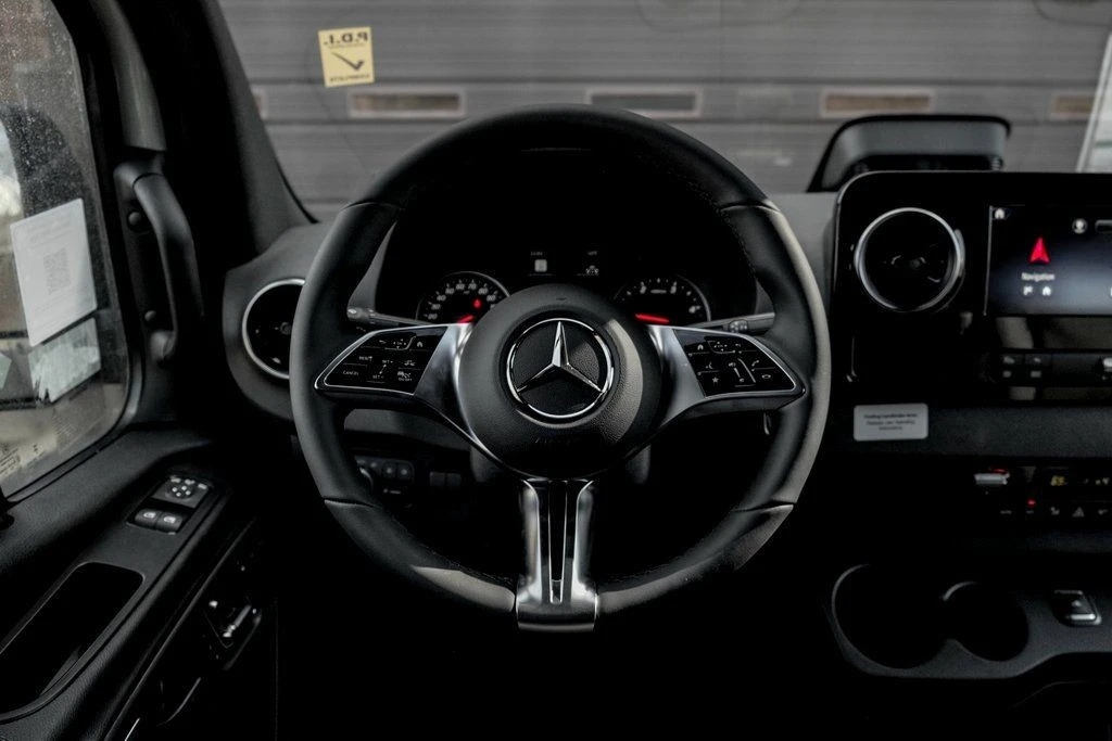 2026 Mercedes-Benz VS30 Sprinter - Image 19 of 21