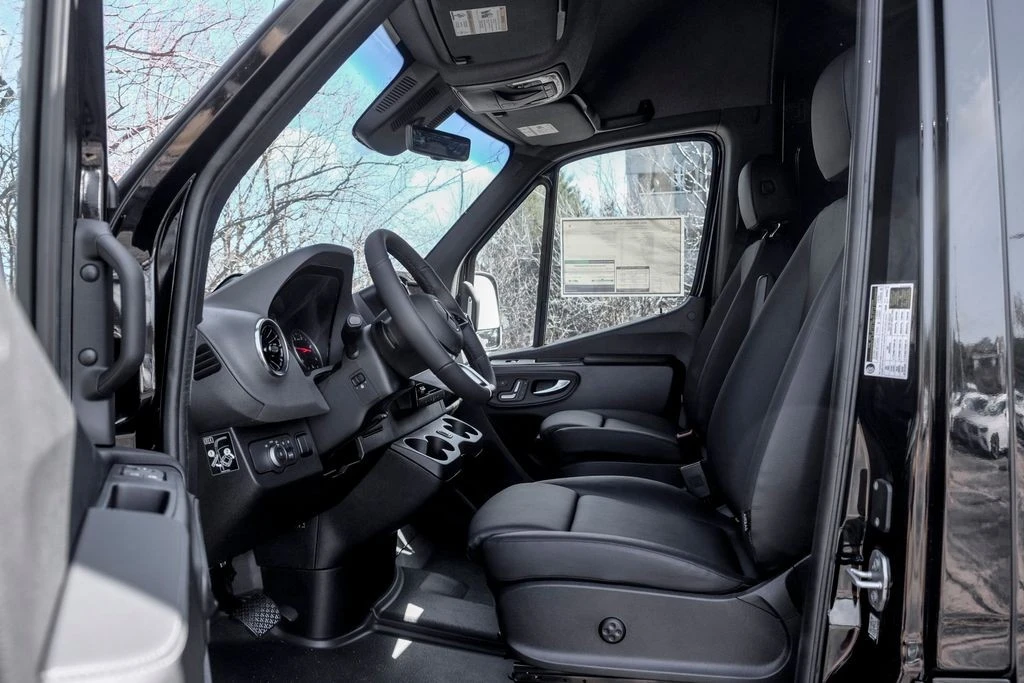 2026 Mercedes-Benz VS30 Sprinter - Image 11 of 21