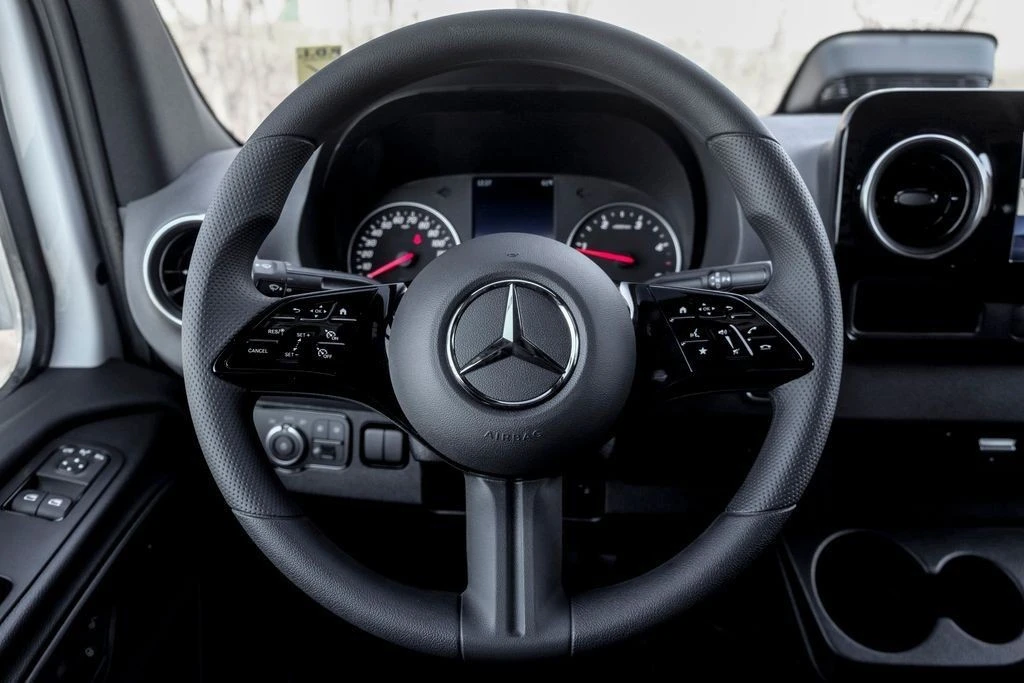 2026 Mercedes-Benz VS30 Sprinter - Image 18 of 21