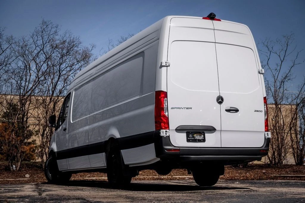 2026 Mercedes-Benz VS30 Sprinter - Image 2 of 21