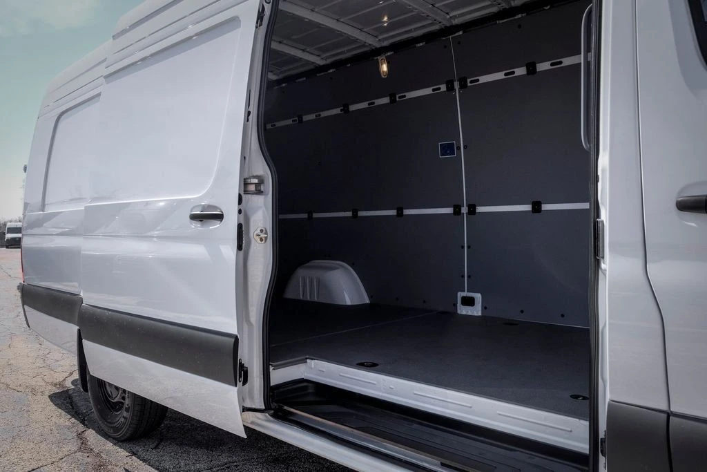 2026 Mercedes-Benz VS30 Sprinter - Image 10 of 21
