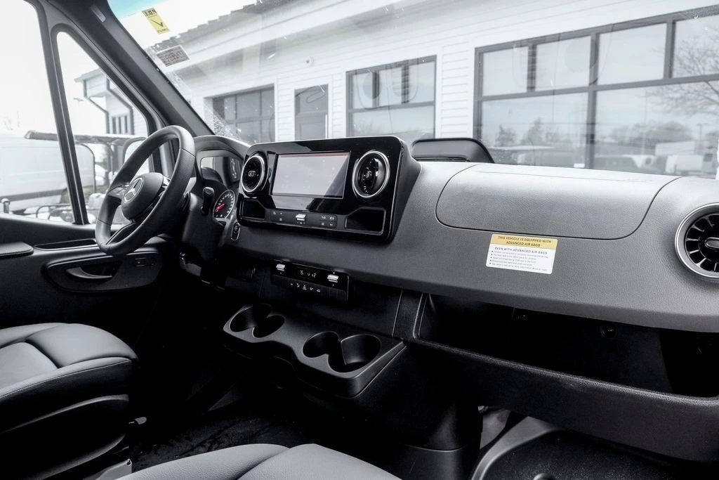 2026 Mercedes-Benz VS30 Sprinter - Image 19 of 21