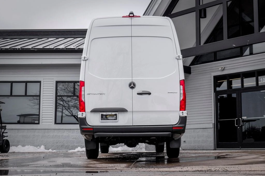 2026 Mercedes-Benz VS30 Sprinter - Image 8 of 21