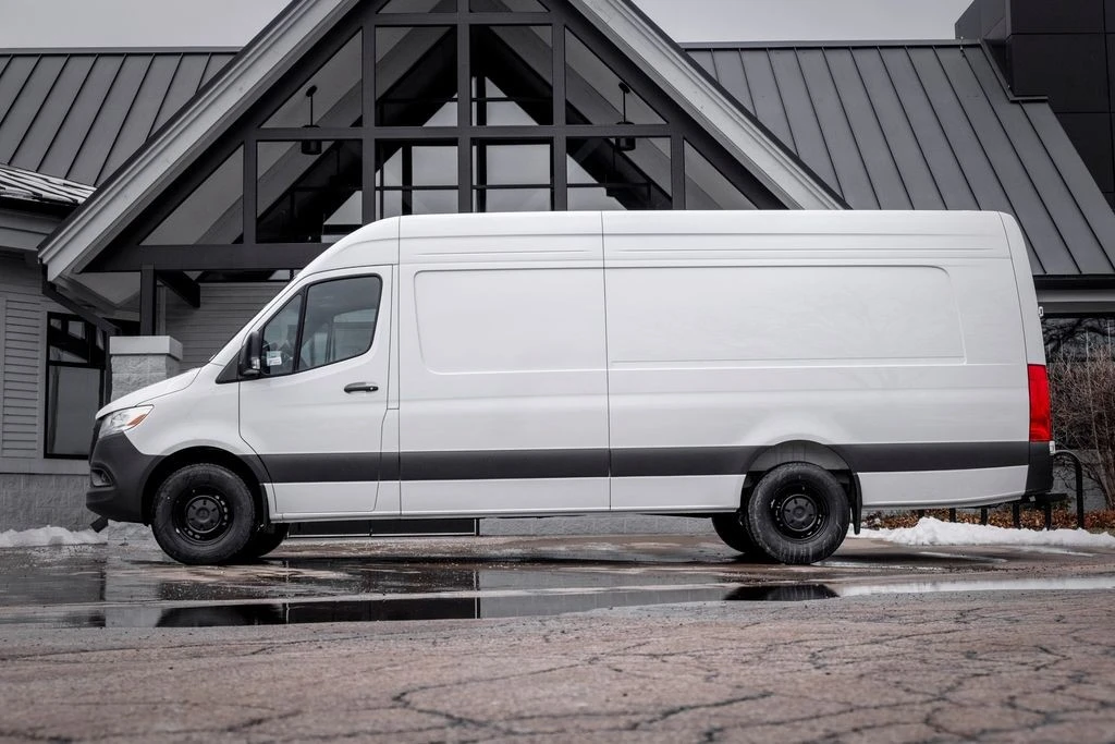 2026 Mercedes-Benz VS30 Sprinter - Image 3 of 21