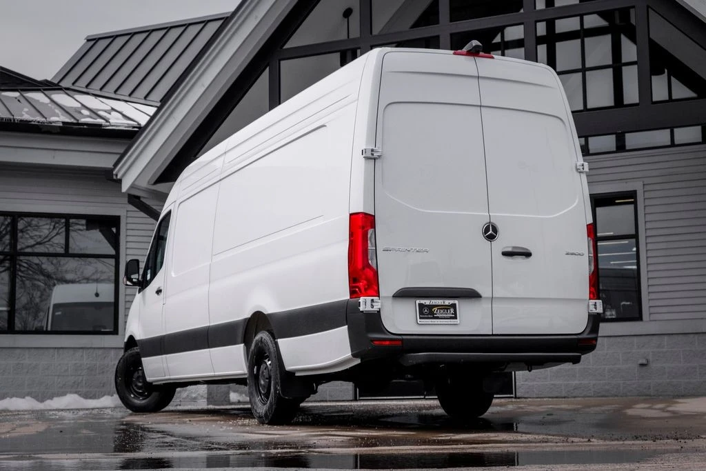 2026 Mercedes-Benz VS30 Sprinter - Image 2 of 21