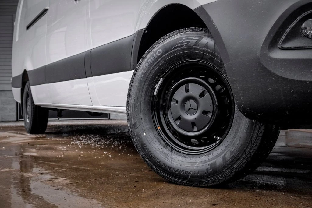 2026 Mercedes-Benz VS30 Sprinter - Image 7 of 21