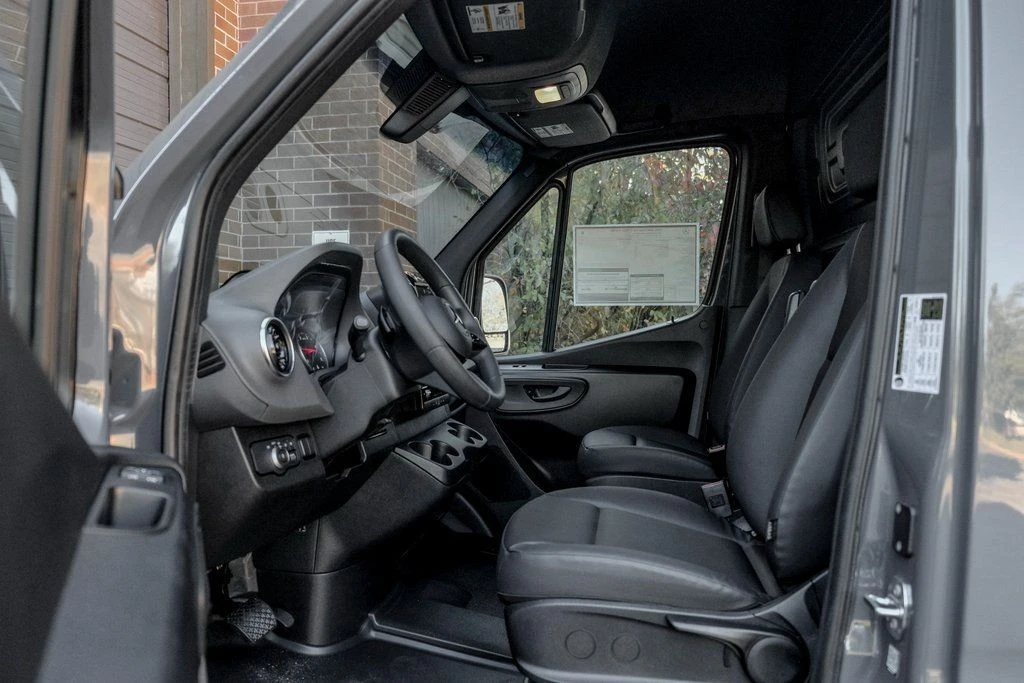 2026 Mercedes-Benz VS30 Sprinter - Image 12 of 21