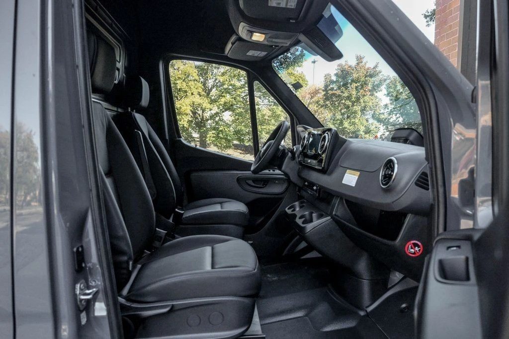 2026 Mercedes-Benz VS30 Sprinter - Image 18 of 21