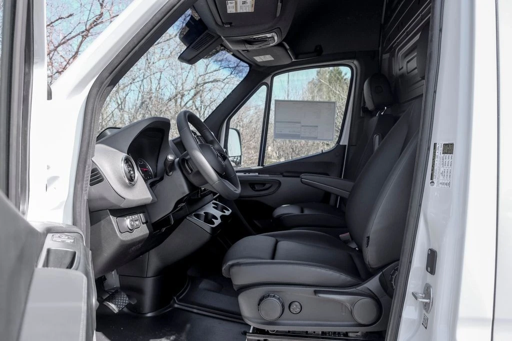 2026 Mercedes-Benz VS30 Sprinter - Image 12 of 21