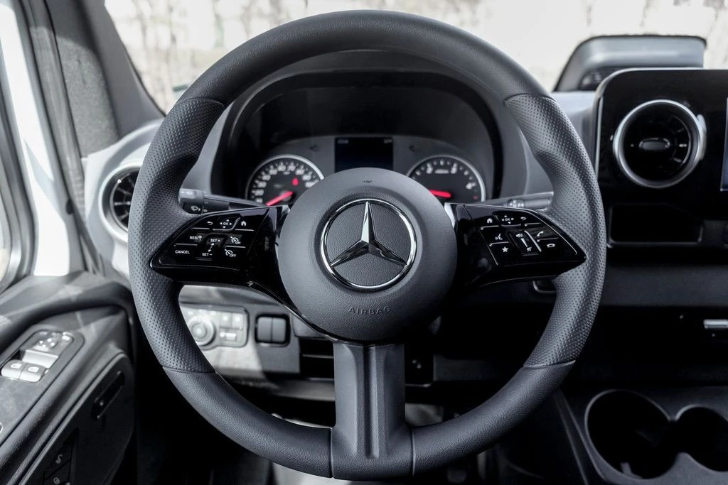 2026 Mercedes-Benz VS30 Sprinter - Image 15 of 21