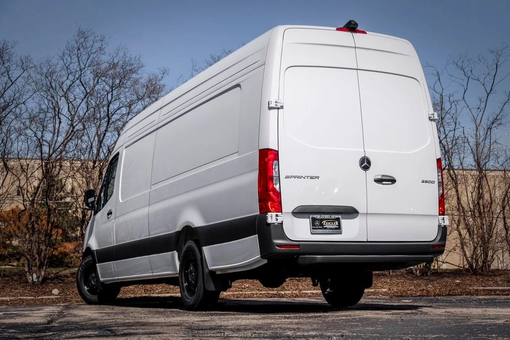 2026 Mercedes-Benz VS30 Sprinter - Image 2 of 21