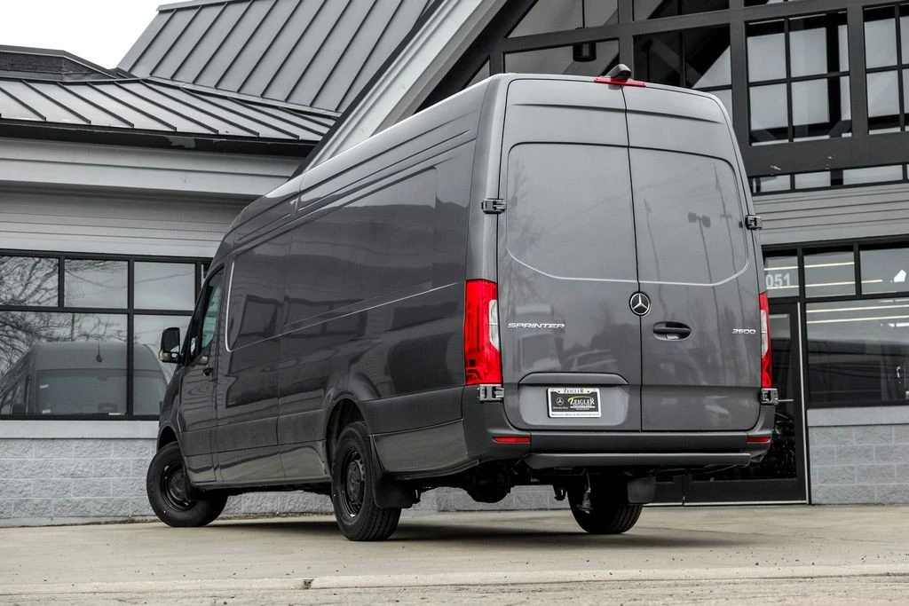 2026 Mercedes-Benz VS30 Sprinter - Image 2 of 30