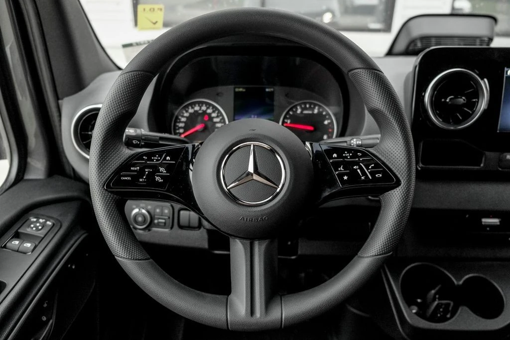 2026 Mercedes-Benz VS30 Sprinter - Image 15 of 30