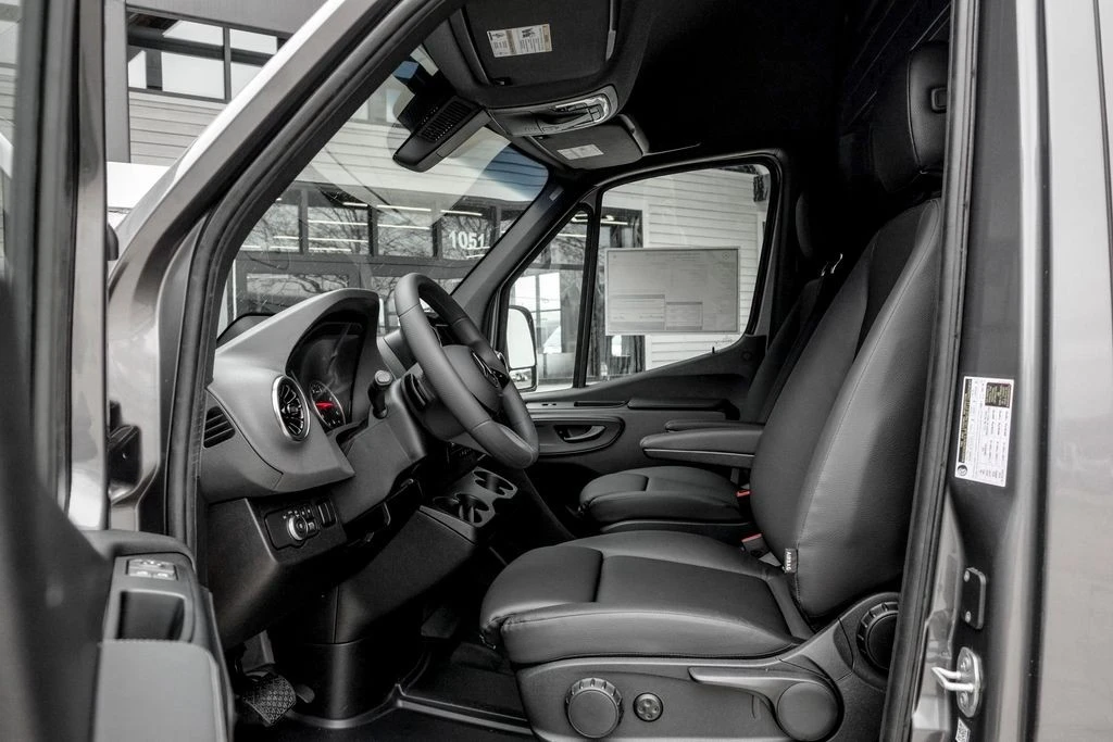 2026 Mercedes-Benz VS30 Sprinter - Image 12 of 30