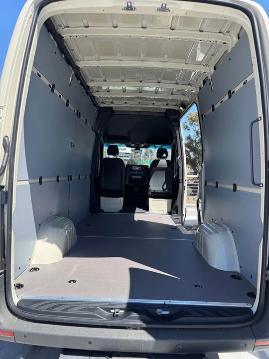 2026 Mercedes-Benz VS30 Sprinter - Image 3 of 7