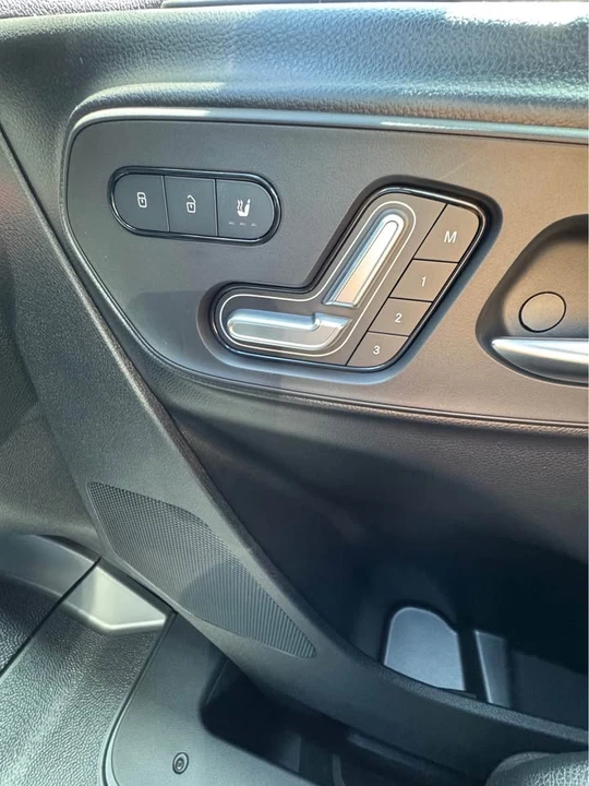 2026 Mercedes-Benz VS30 Sprinter - Image 5 of 7