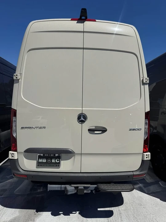 2026 Mercedes-Benz VS30 Sprinter - Image 2 of 7