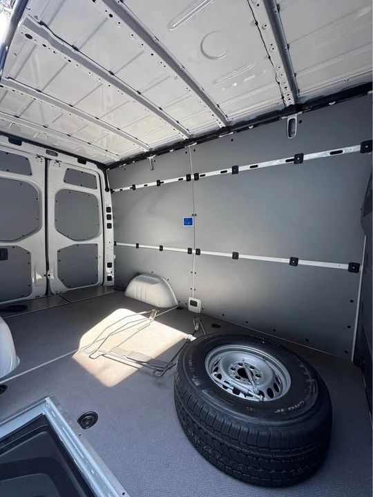 2026 Mercedes-Benz VS30 Sprinter - Image 6 of 7