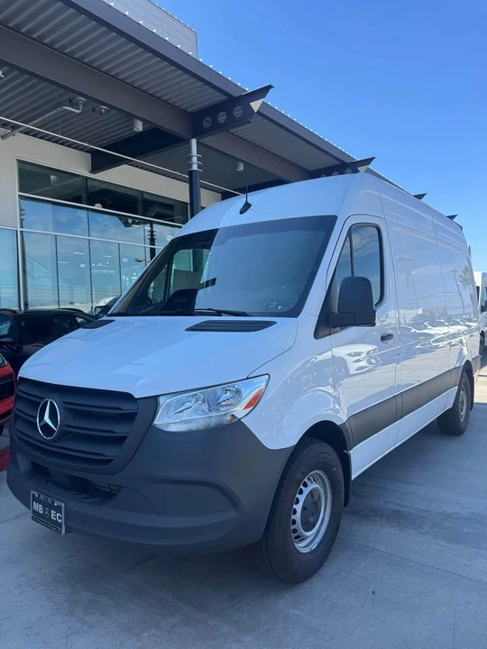 2026 Mercedes-Benz VS30 Sprinter - Image 2 of 7