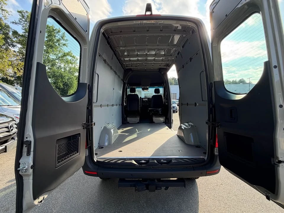 2026 Mercedes-Benz VS30 Sprinter - Image 6 of 9