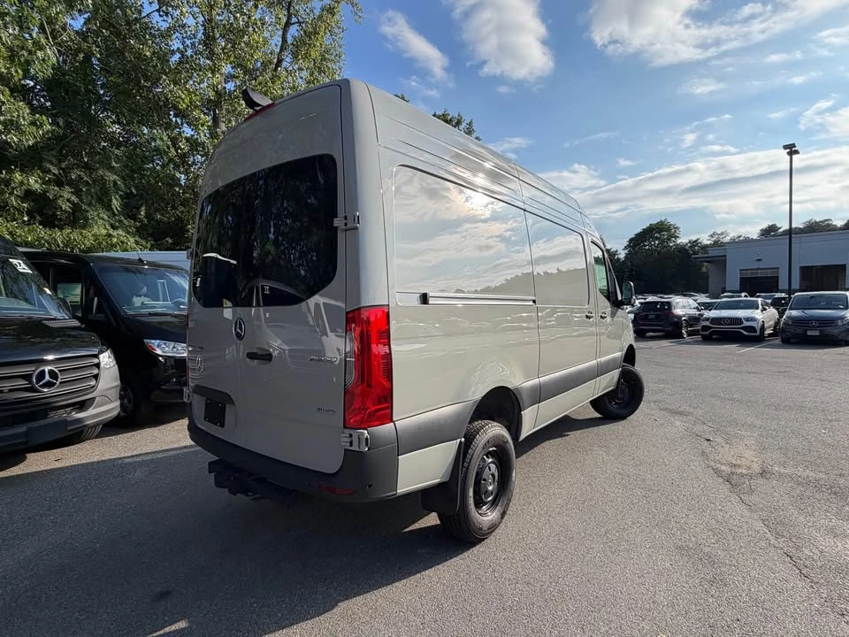 2026 Mercedes-Benz VS30 Sprinter - Image 3 of 9