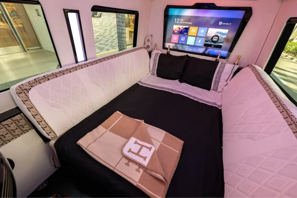 2026 Mercedes-Benz VS30 Sprinter - Image 13 of 19