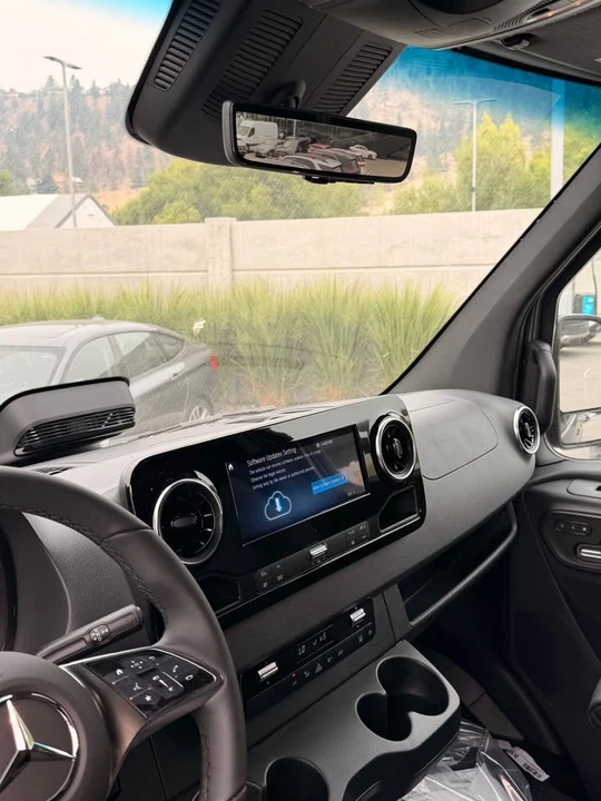 2026 Mercedes-Benz VS30 Sprinter - Image 9 of 10