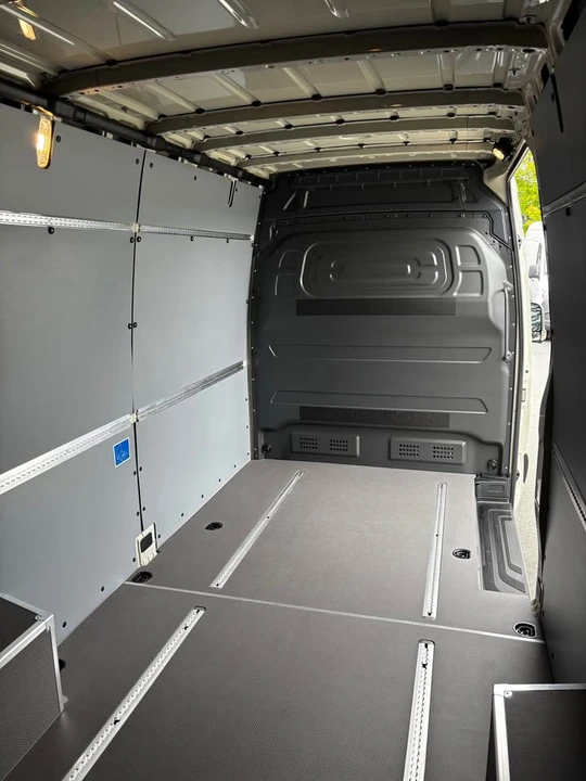 2026 Mercedes-Benz VS30 Sprinter - Image 10 of 16