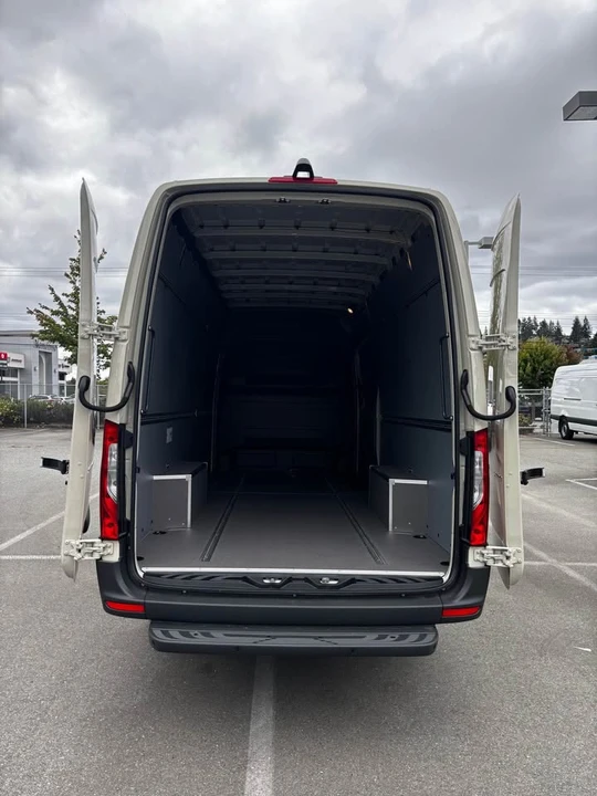 2026 Mercedes-Benz VS30 Sprinter - Image 8 of 16