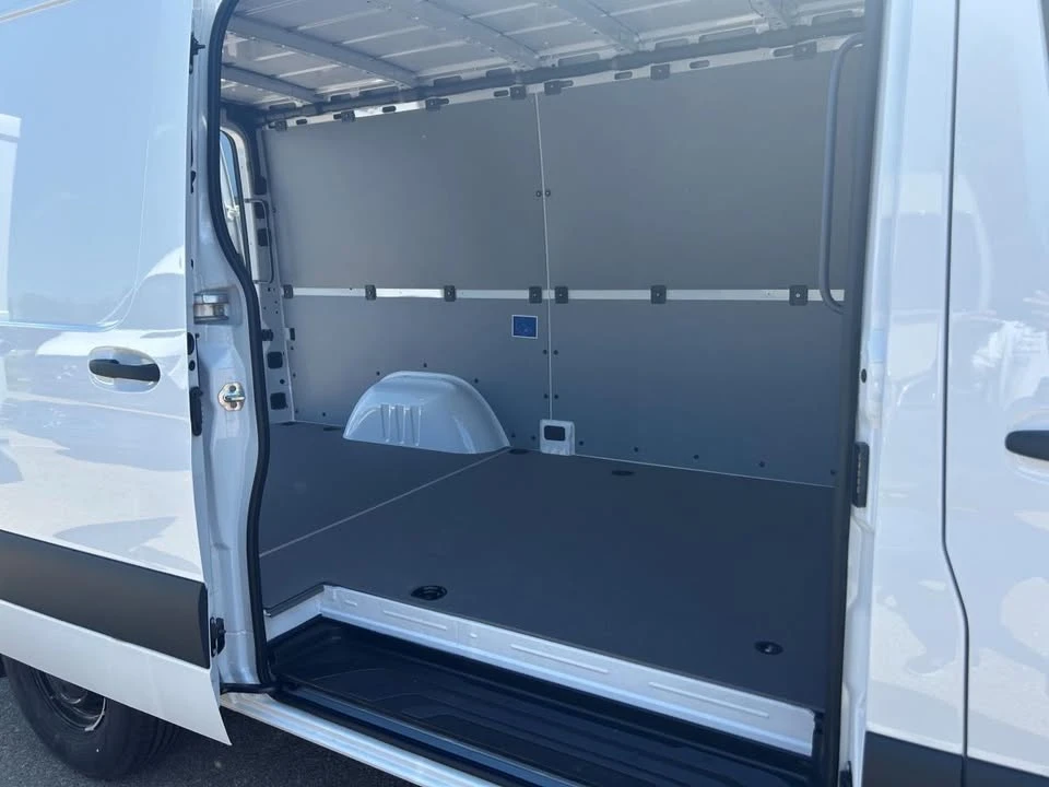 2026 Mercedes-Benz VS30 Sprinter - Image 9 of 9